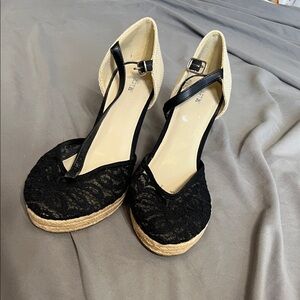 Apt 9 Black and Cream Lace Espadrilles